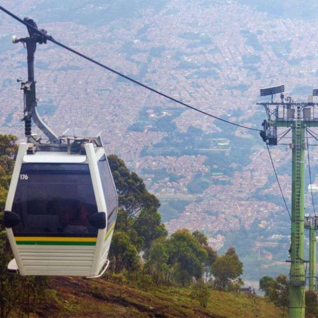 Medellin, Cidade das Flores - Image 4